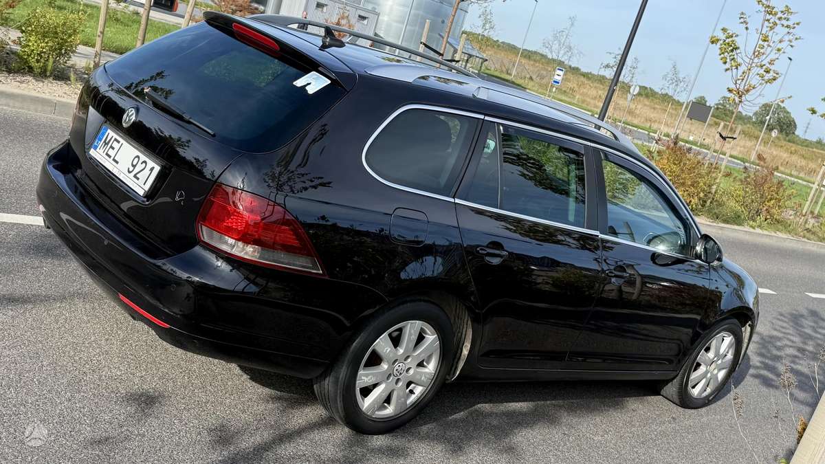 Volkswagen Golf - 3