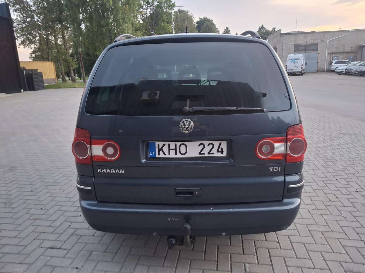 Volkswagen Sharan - 7