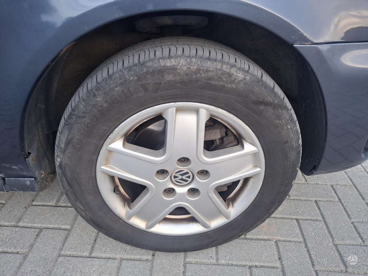 Volkswagen Sharan - 11