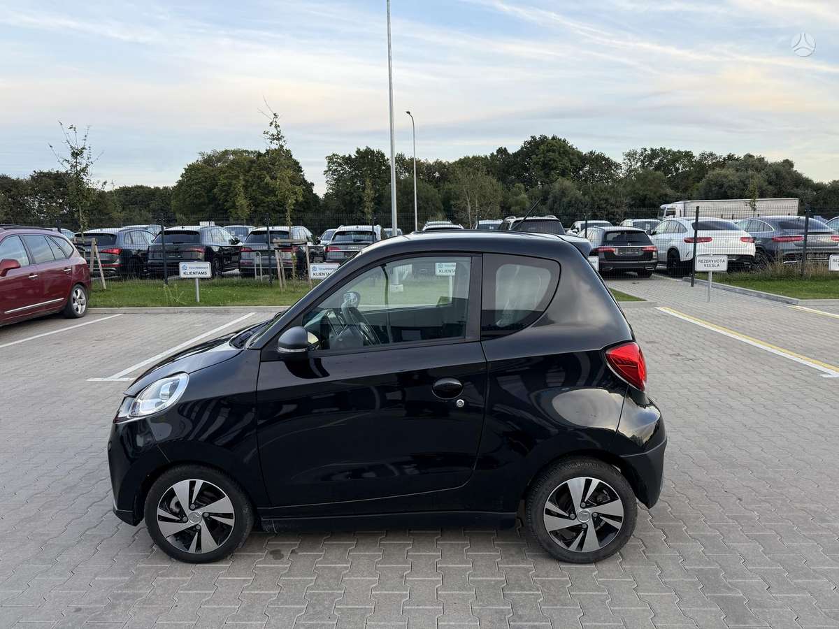 Zhidou D2S, 27 kWh, hatchback