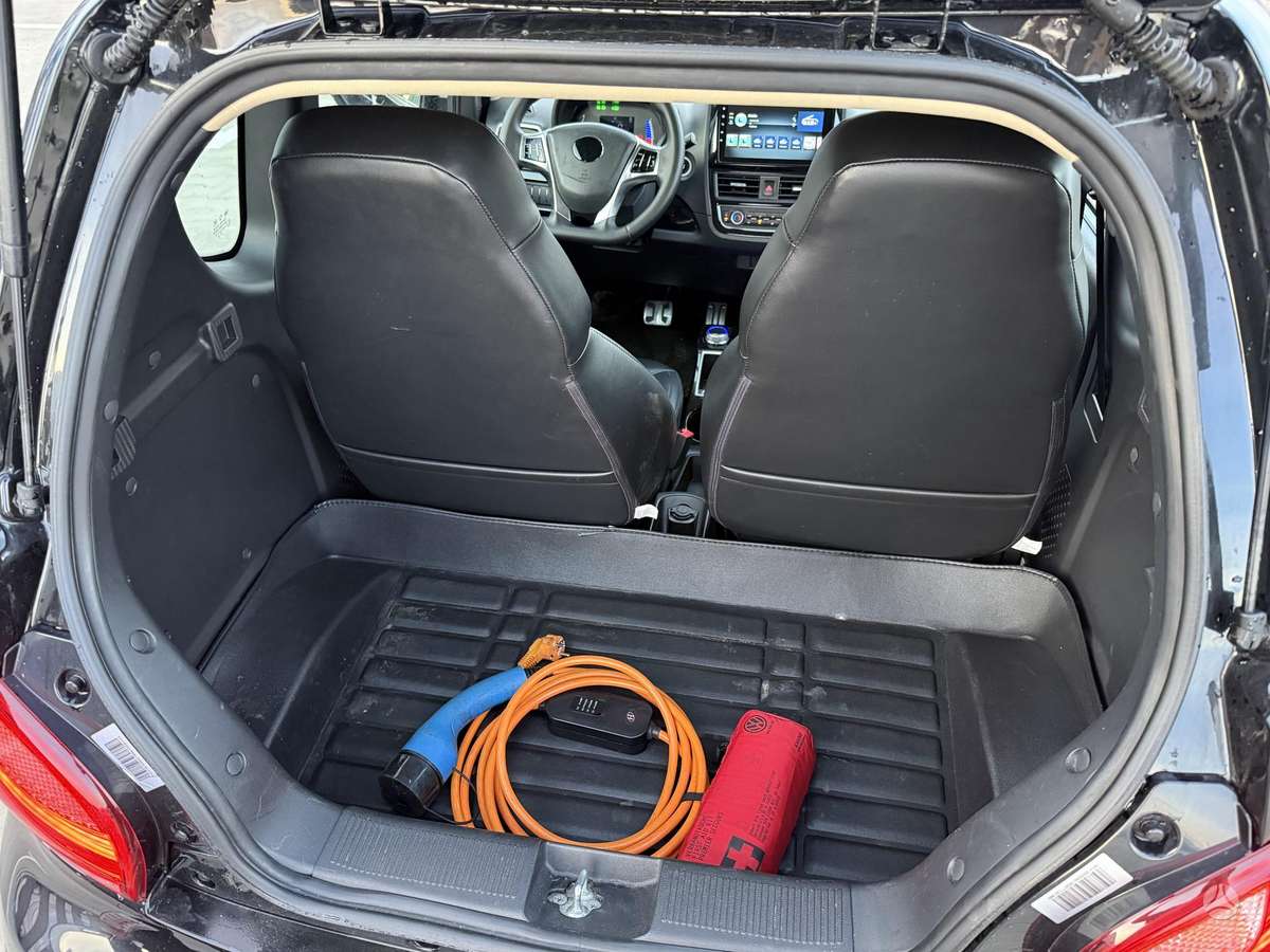 Zhidou D2S, 27 kWh, hatchback