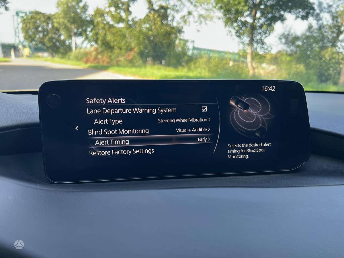 Mazda 3, 2.5 l., Седан