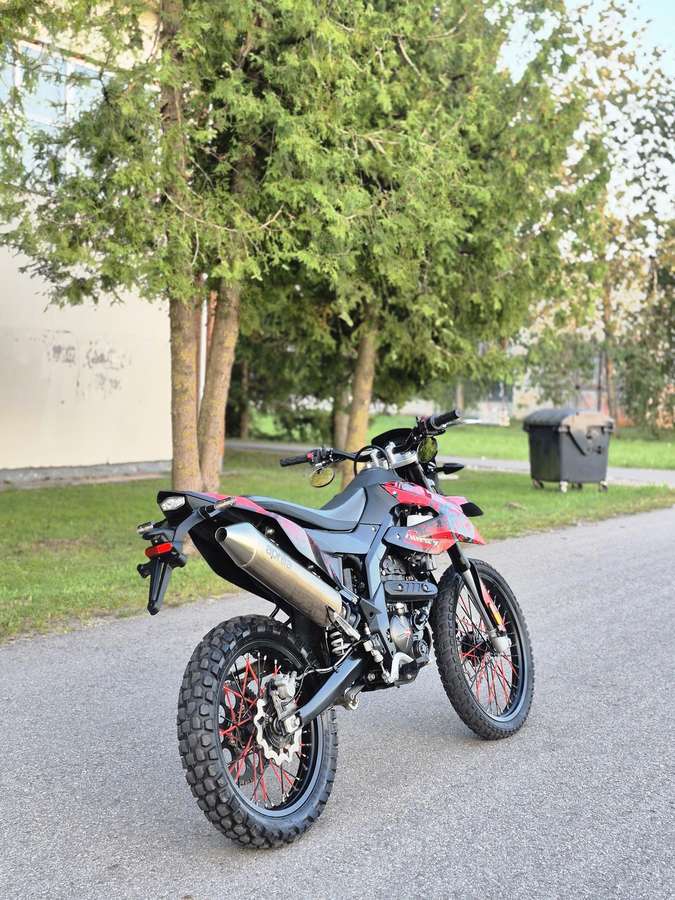 Aprilia SX 125cc, supermoto