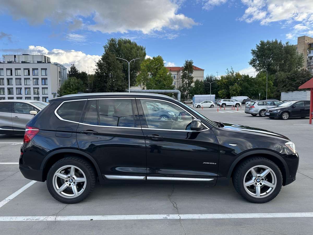 BMW X3, 2.0 l., off-road / crossover