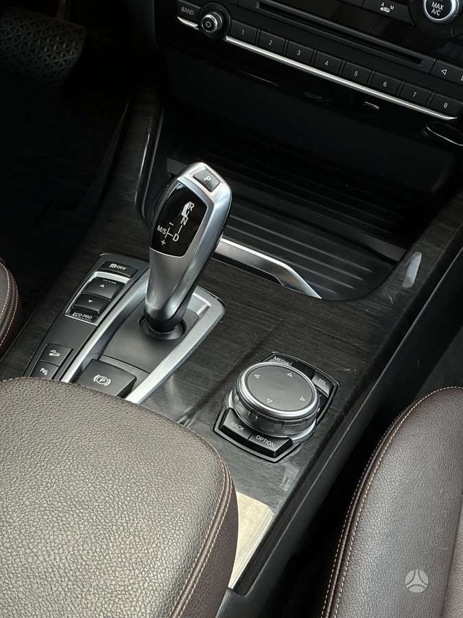 BMW X3, 2.0 l., off-road / crossover