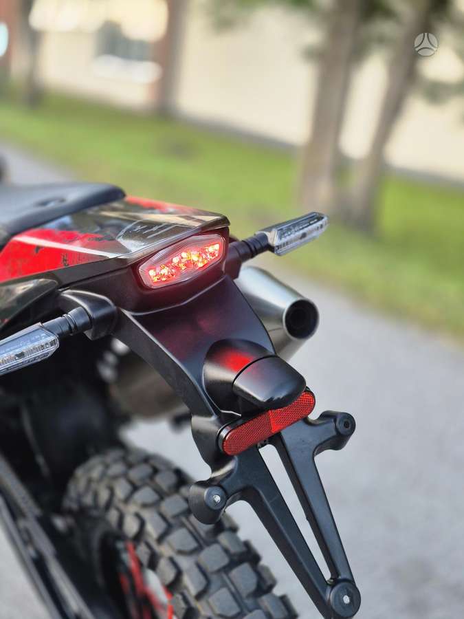 Aprilia SX 125cc, supermoto
