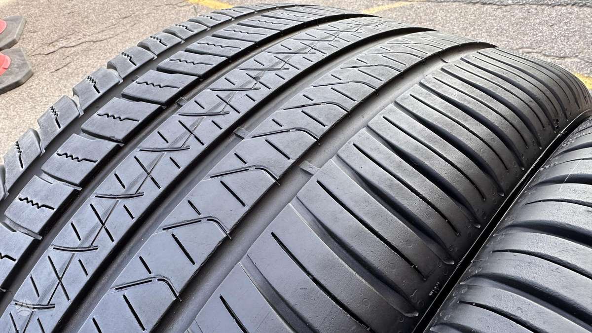 Pirelli SCORPION Zero, universalios 295/35 R21