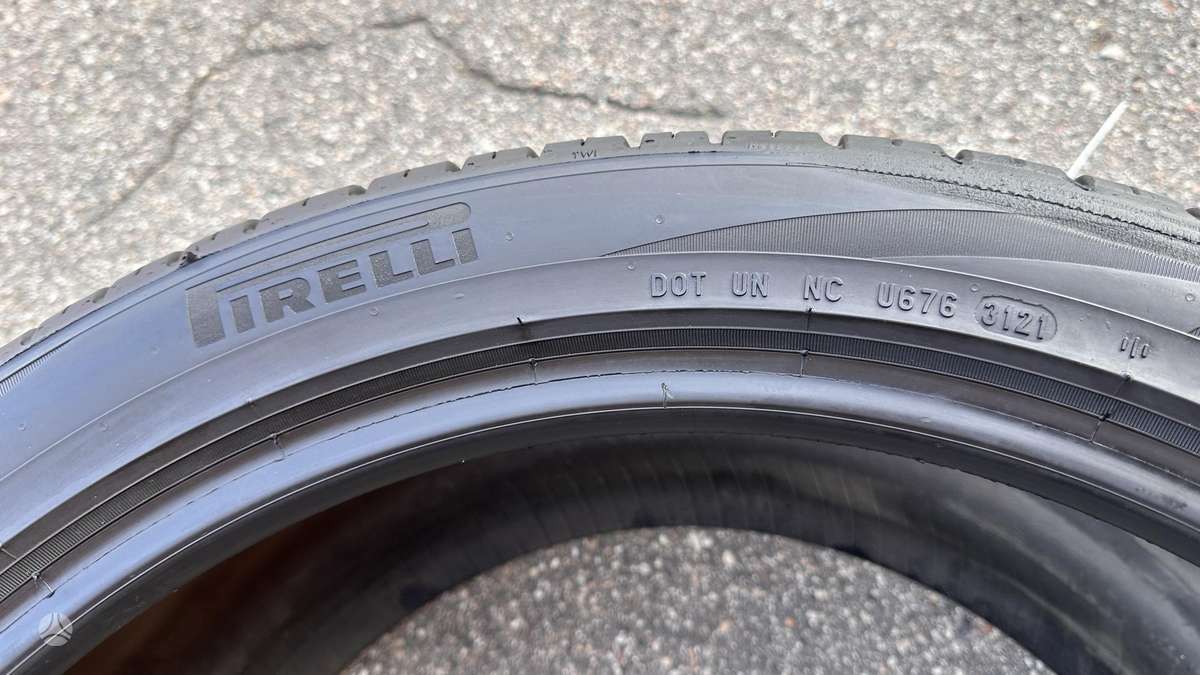 Pirelli SCORPION Zero, universalios 295/35 R21