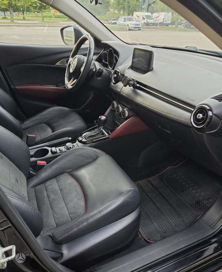 Mazda CX-3, 2.0 l., off-road / crossover