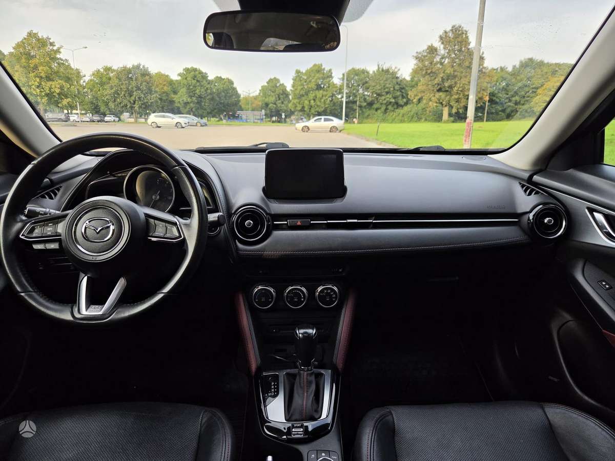 Mazda CX-3, 2.0 l., off-road / crossover