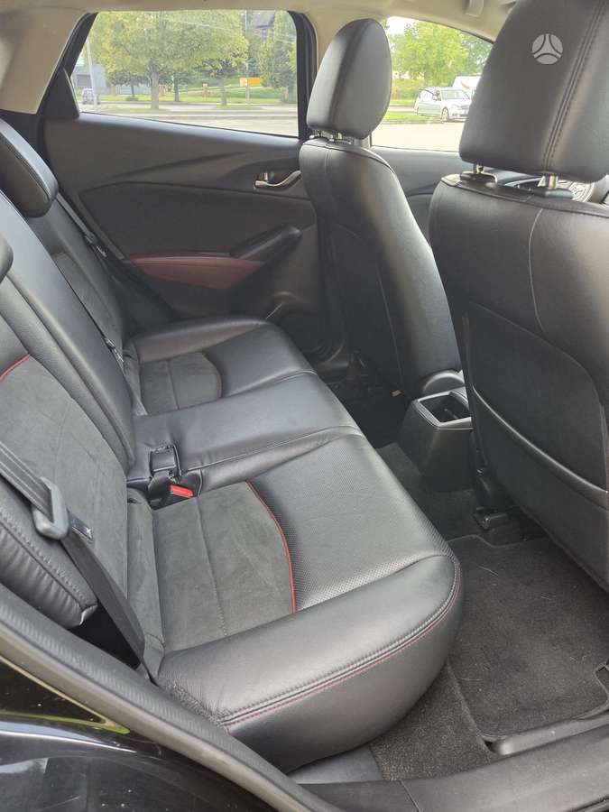 Mazda CX-3, 2.0 l., off-road / crossover