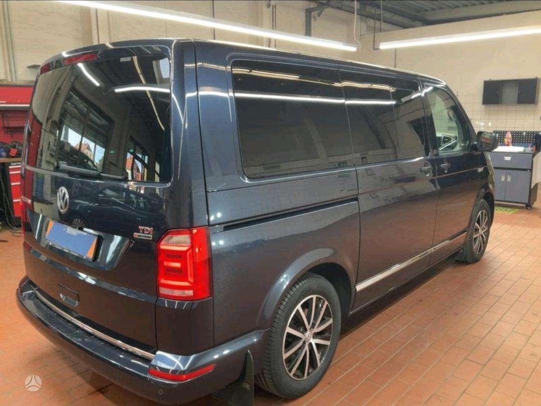 Volkswagen Multivan - 5