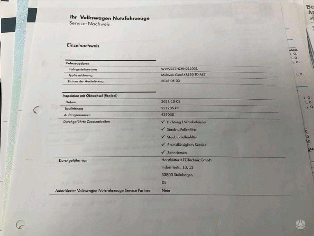 Volkswagen Multivan - 12