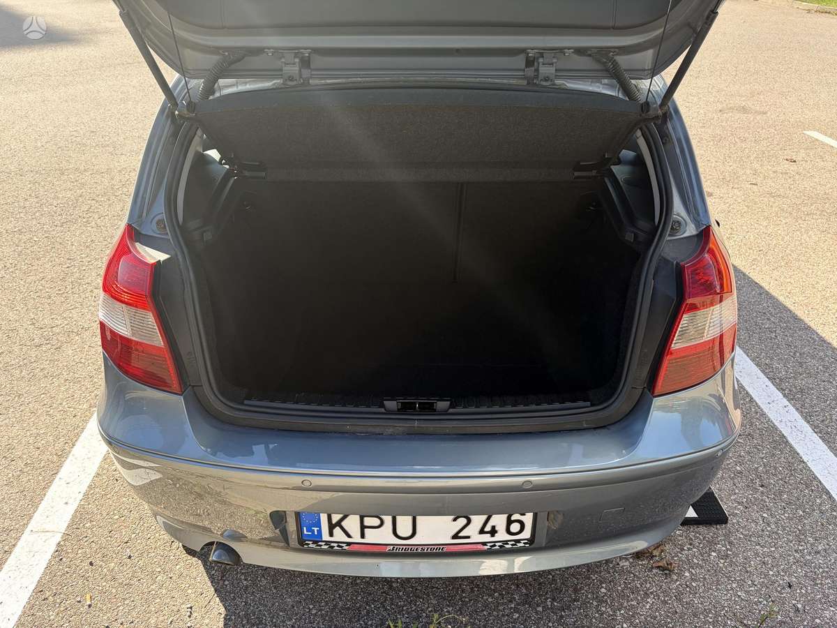 BMW 118, 2.0 l., Хэтчбек