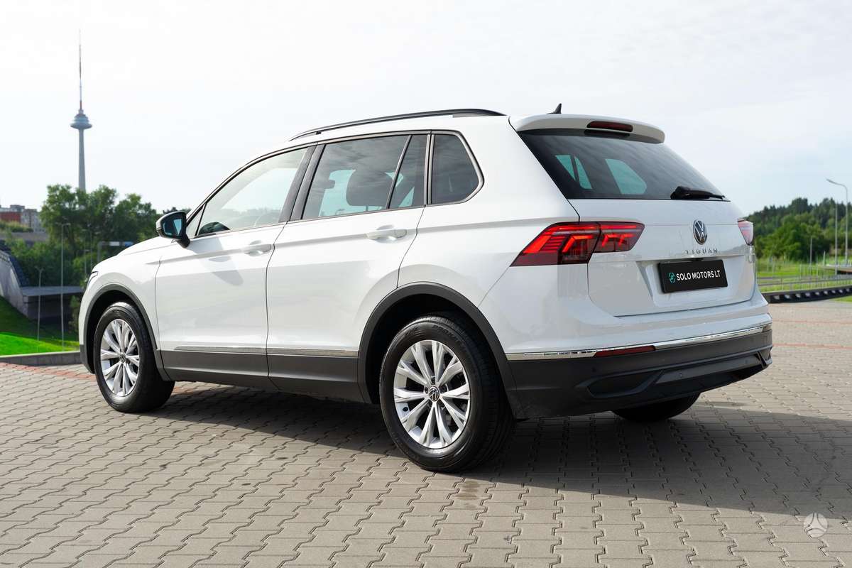 Volkswagen Tiguan - 4