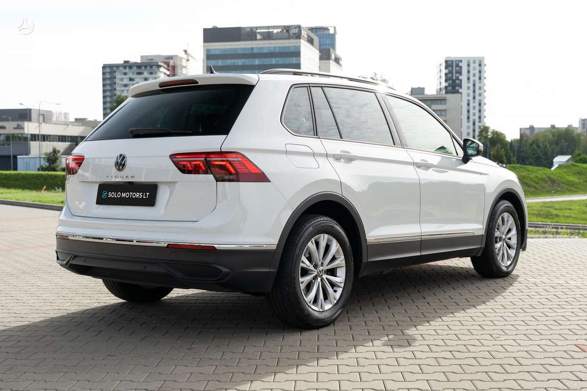 Volkswagen Tiguan - 7