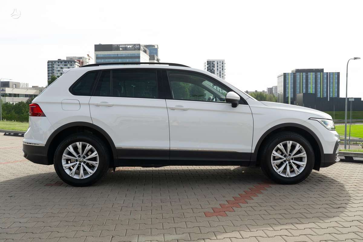 Volkswagen Tiguan - 8