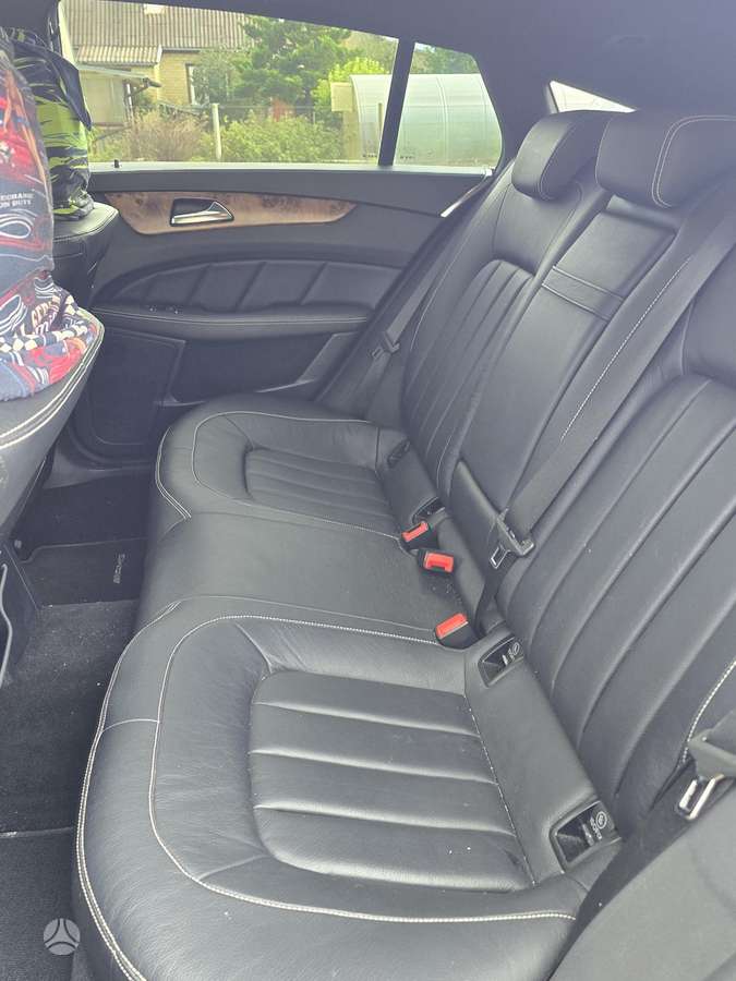 Mercedes-Benz CLS350 - 6