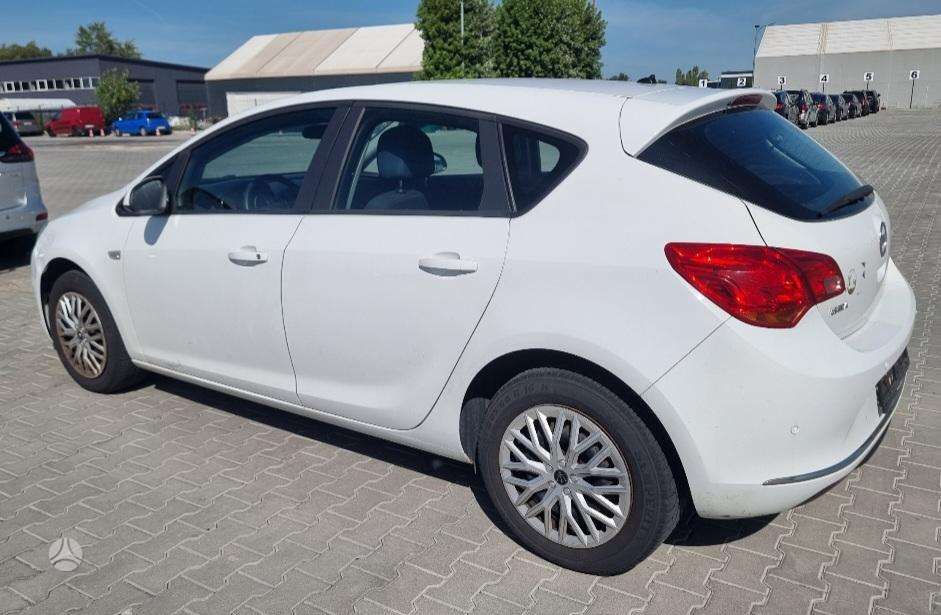 Opel Astra, 1.4 l., Хэтчбек