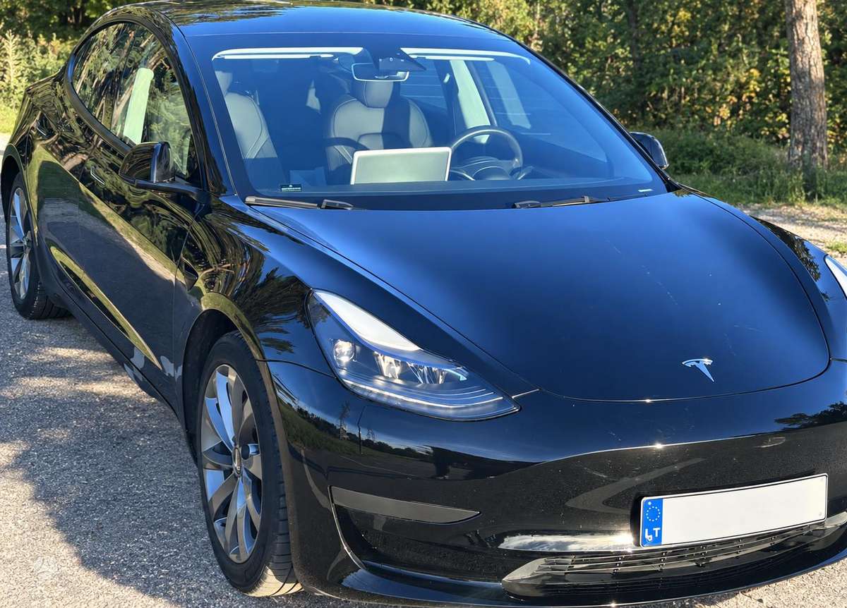 Tesla Model 3, 60 kWh, sedanas