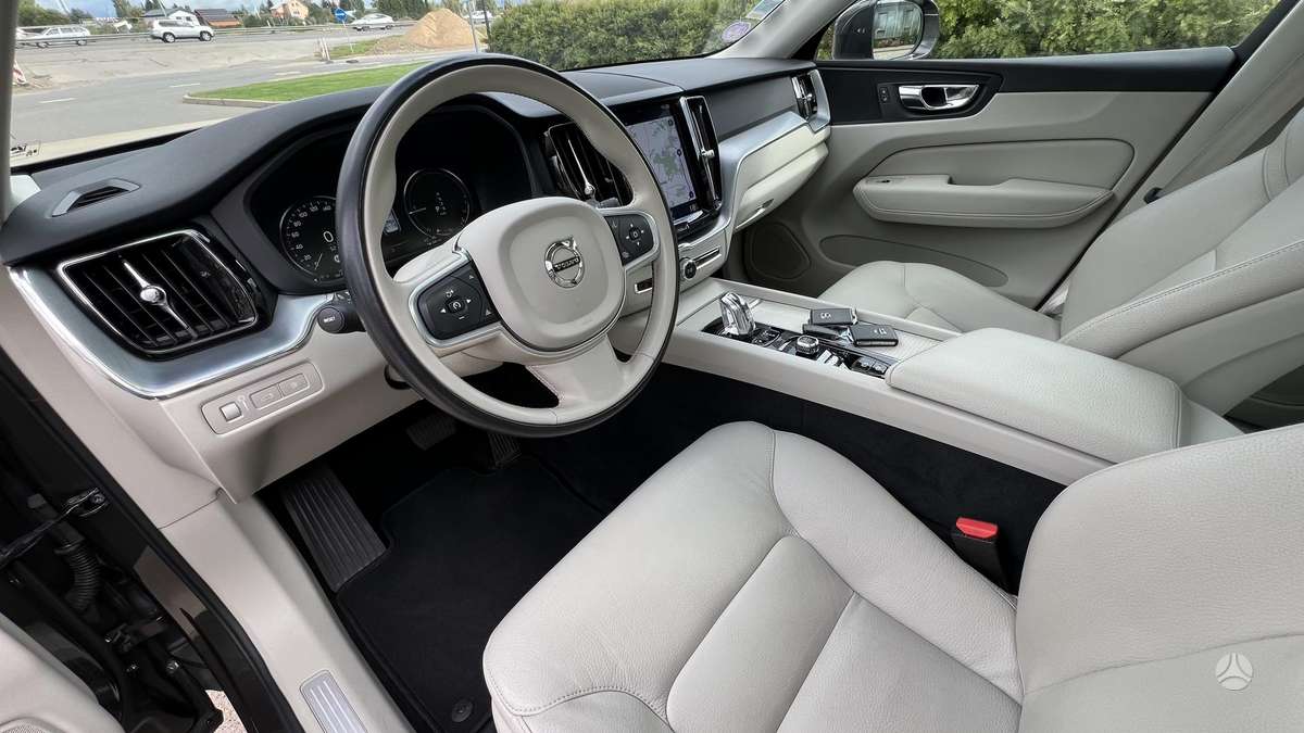 Volvo XC60 - 10