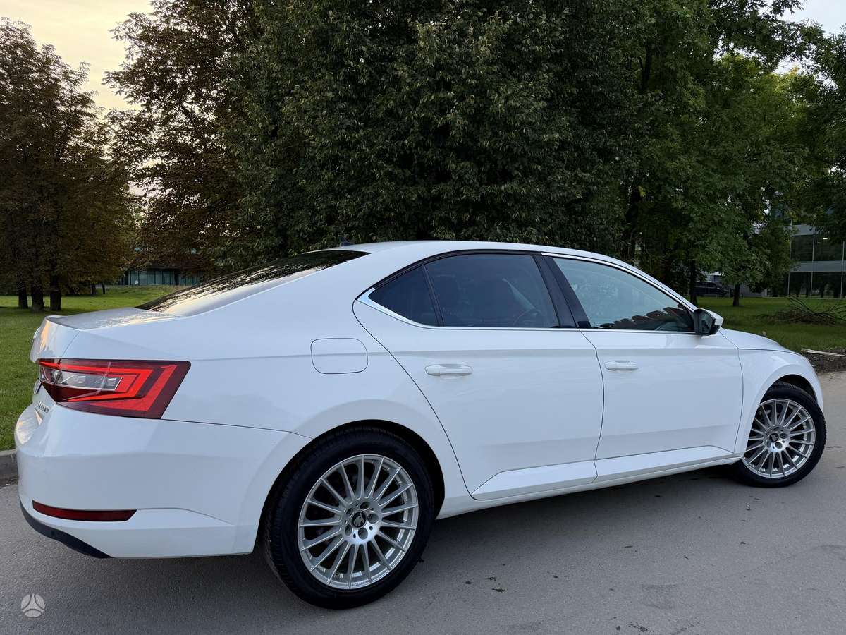 Skoda Superb, 2.0 l., hatchback
