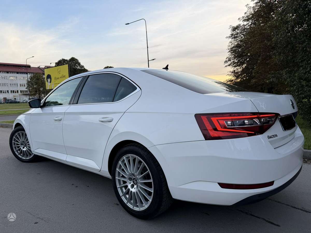 Skoda Superb, 2.0 l., hatchback