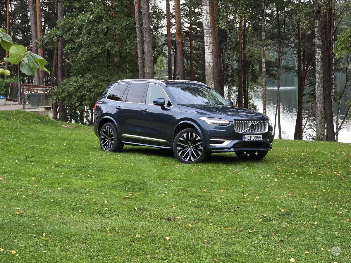 Volvo XC90 - 2