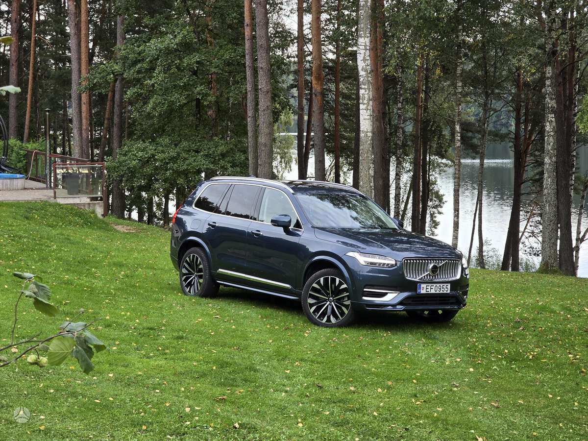 Volvo XC90 - 3