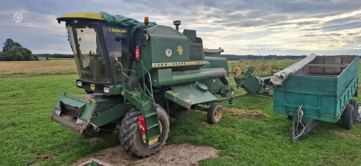 John Deere 965, kombainai