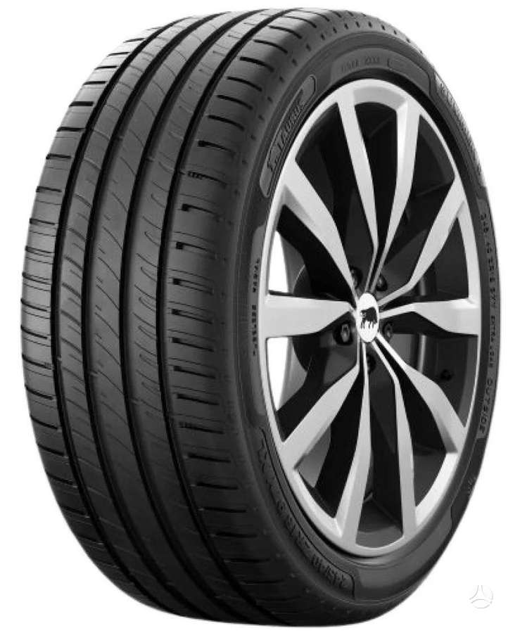 Taurus, summer 235/35 R19