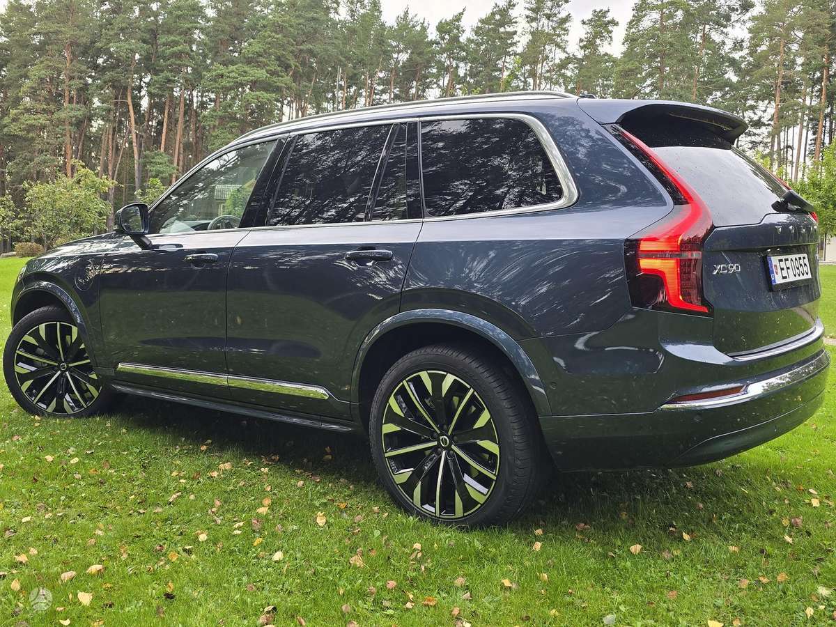 Volvo XC90 - 12