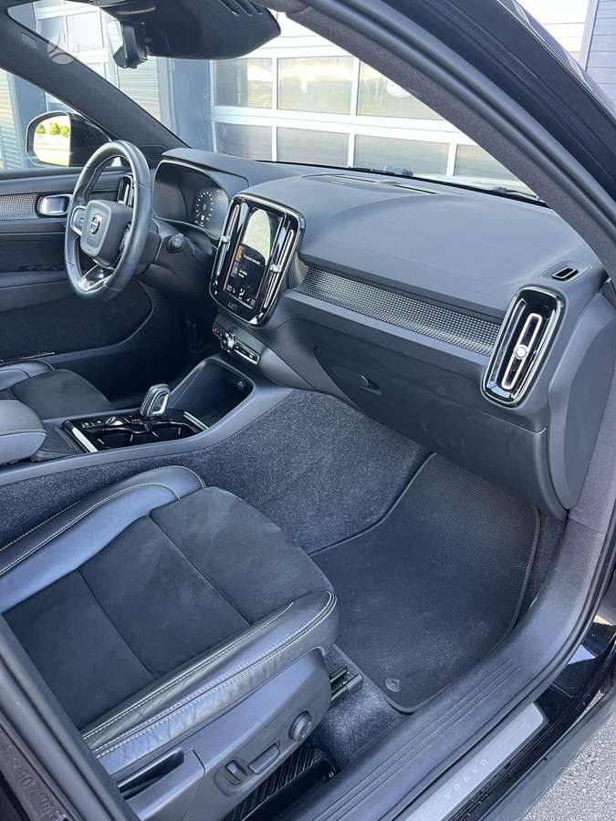 Volvo XC40 - 11