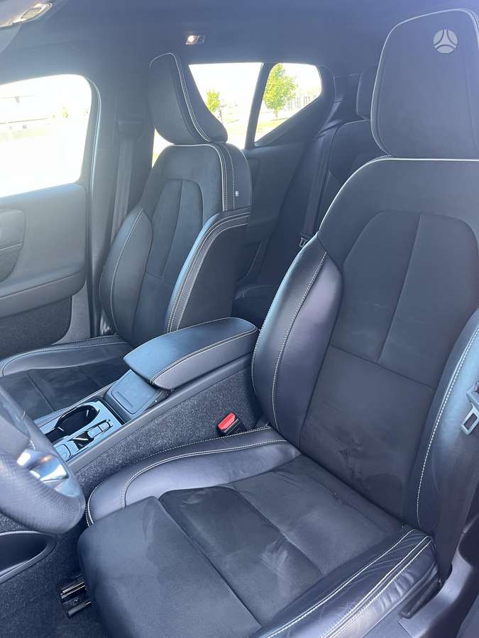Volvo XC40 - 12