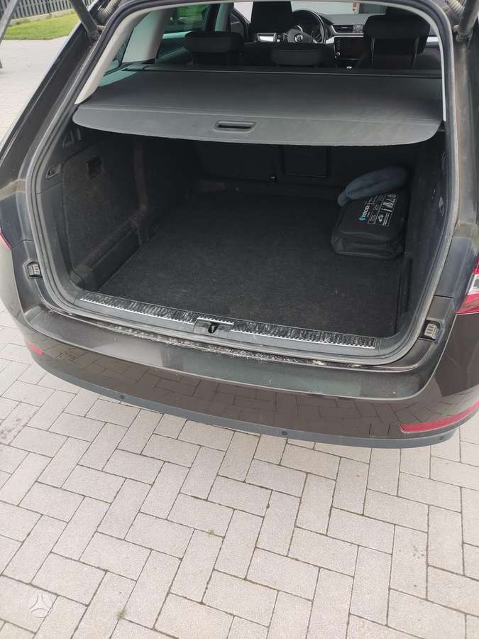 Skoda Superb, 2.0 l., wagon