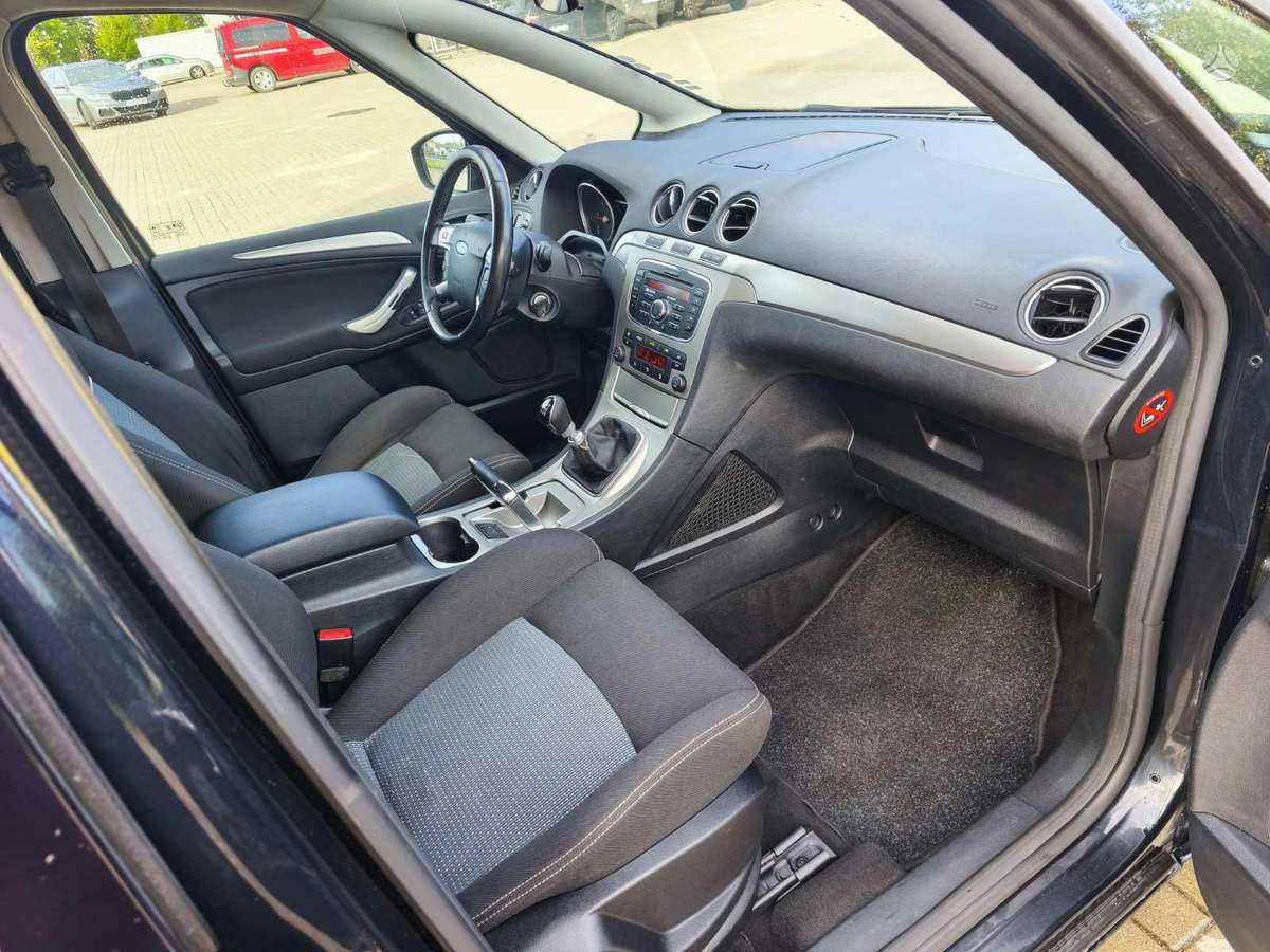 Ford S-MAX, 2.0 l., hatchback