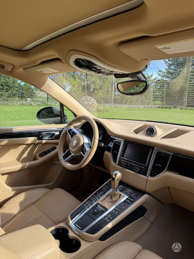 Porsche Macan, 3.0 l., off-road / crossover