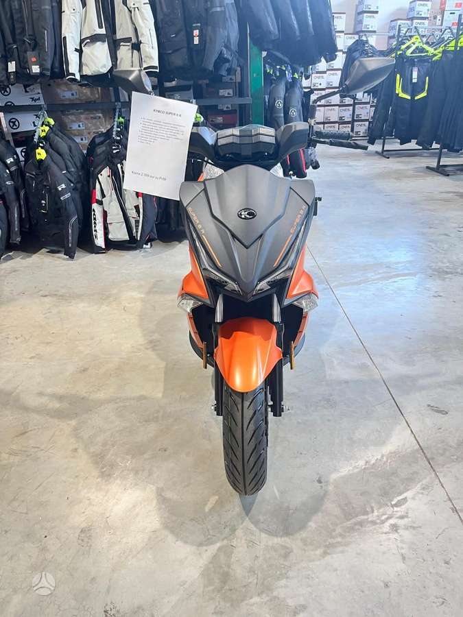 Kymco Super 8 49cc, scooters / mopeds