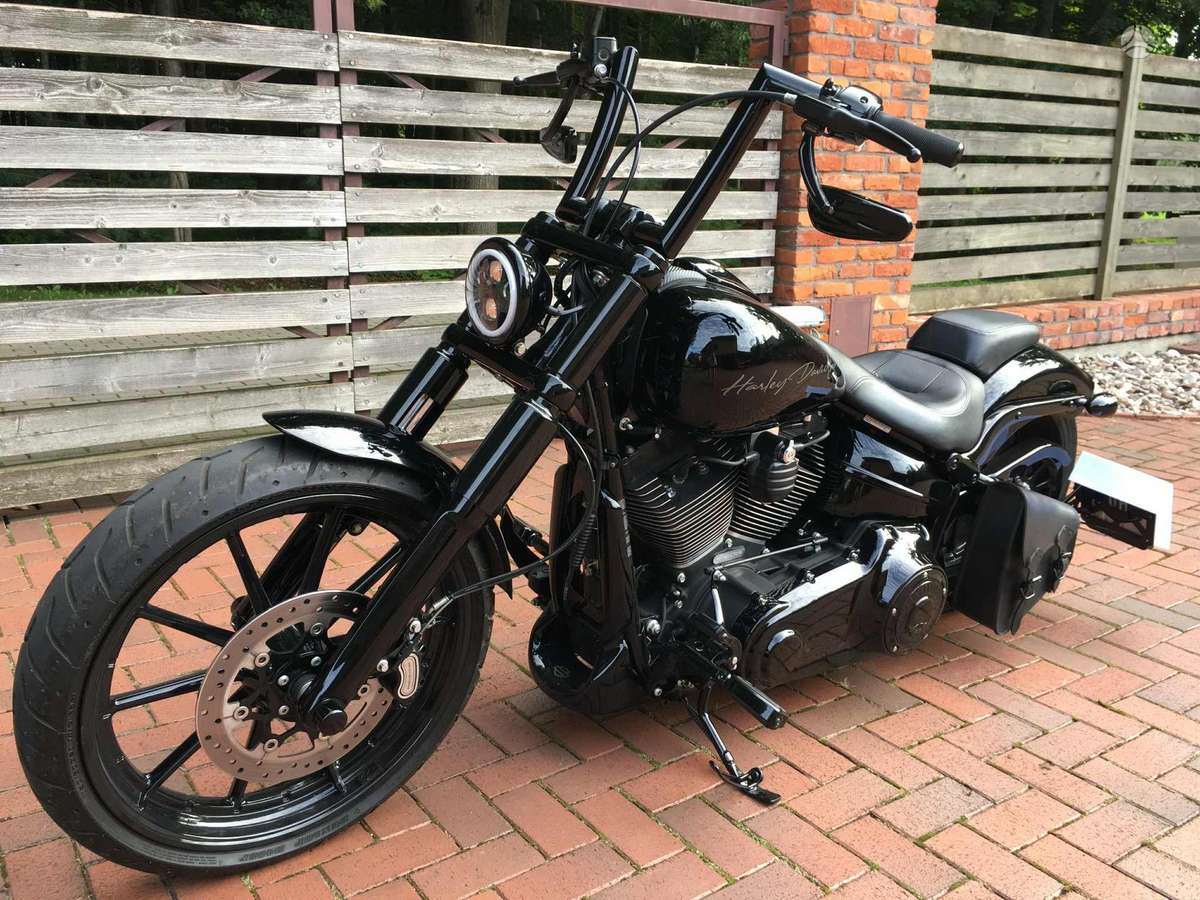 Harley-Davidson BREAKOUT 1688cc, choppers / cruisers / custom