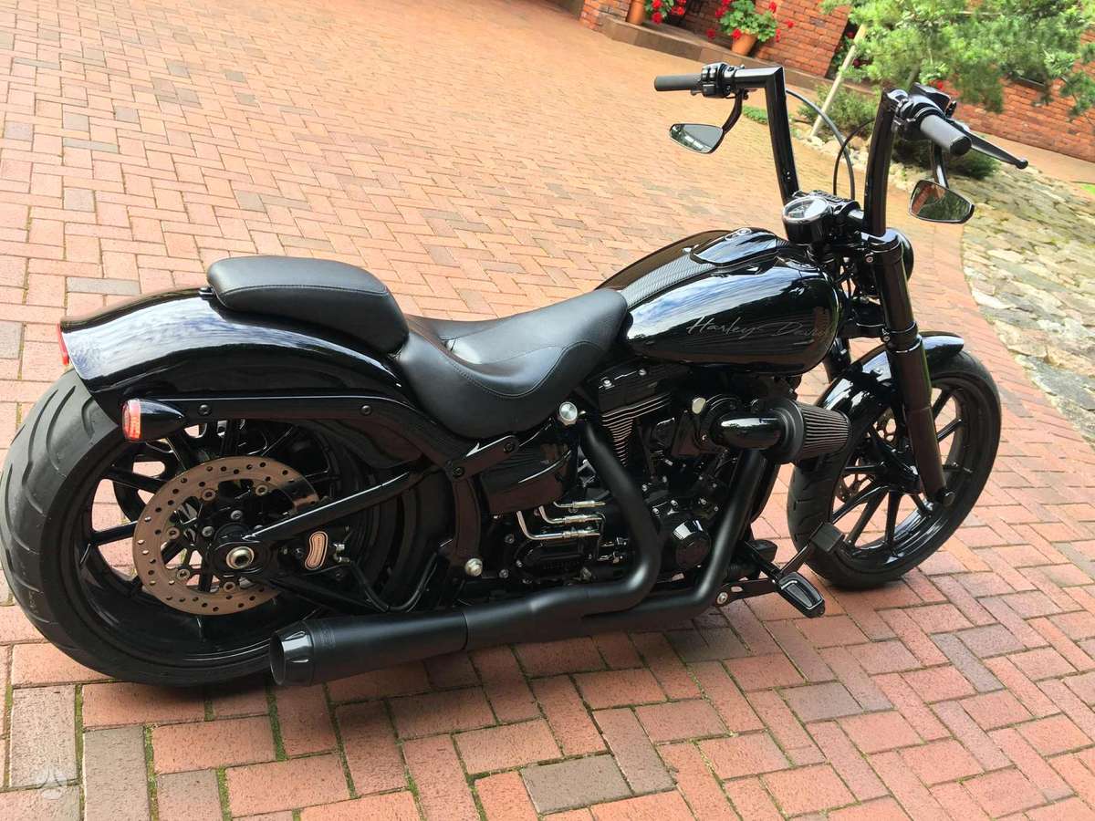 Harley-Davidson BREAKOUT 1688cc, choppers / cruisers / custom