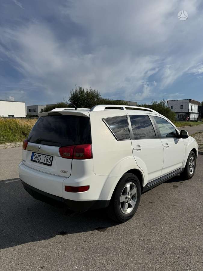 Peugeot 4007 - 6