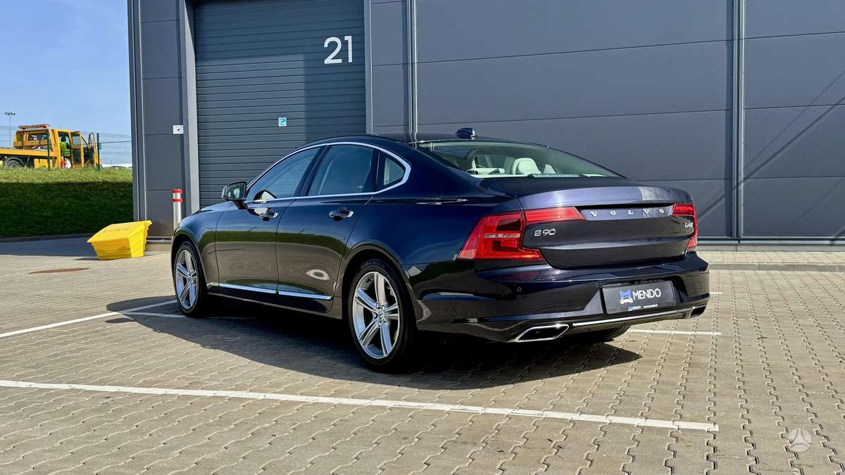 Volvo S90, 2.0 l., Седан
