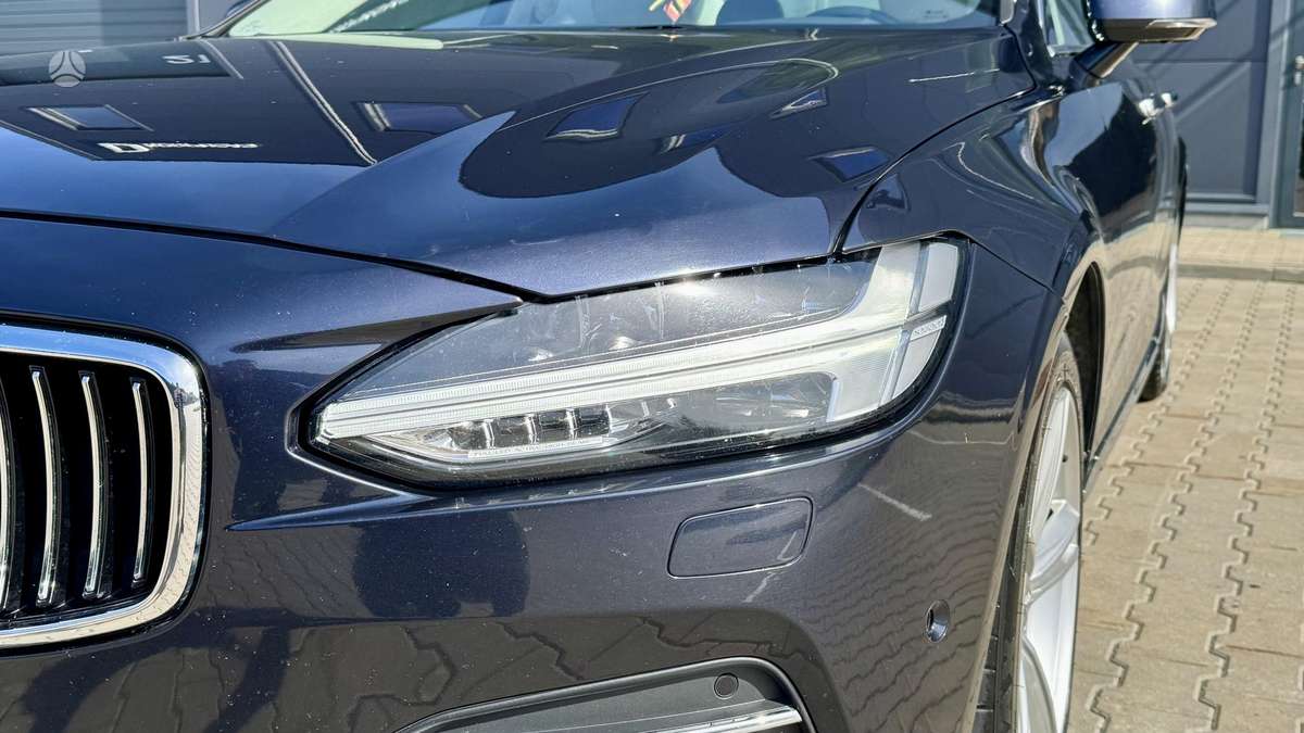 Volvo S90, 2.0 l., Седан
