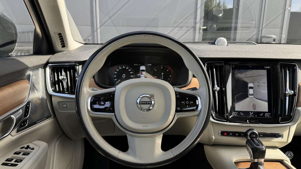 Volvo S90, 2.0 l., Седан