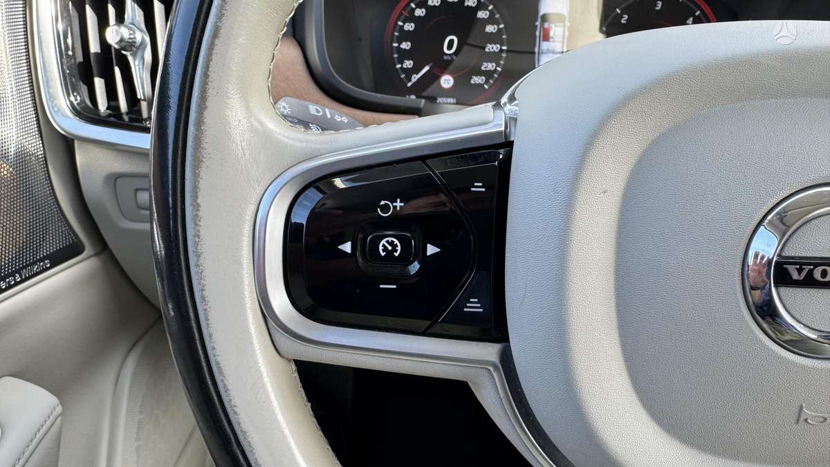 Volvo S90, 2.0 l., Седан
