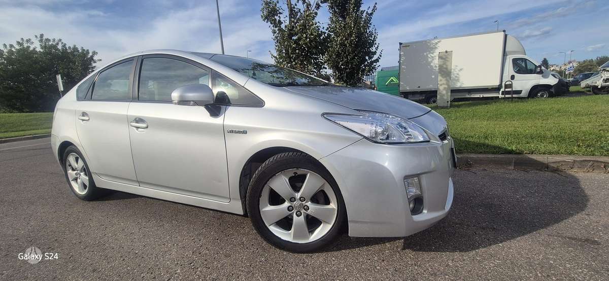 Toyota Prius - 8