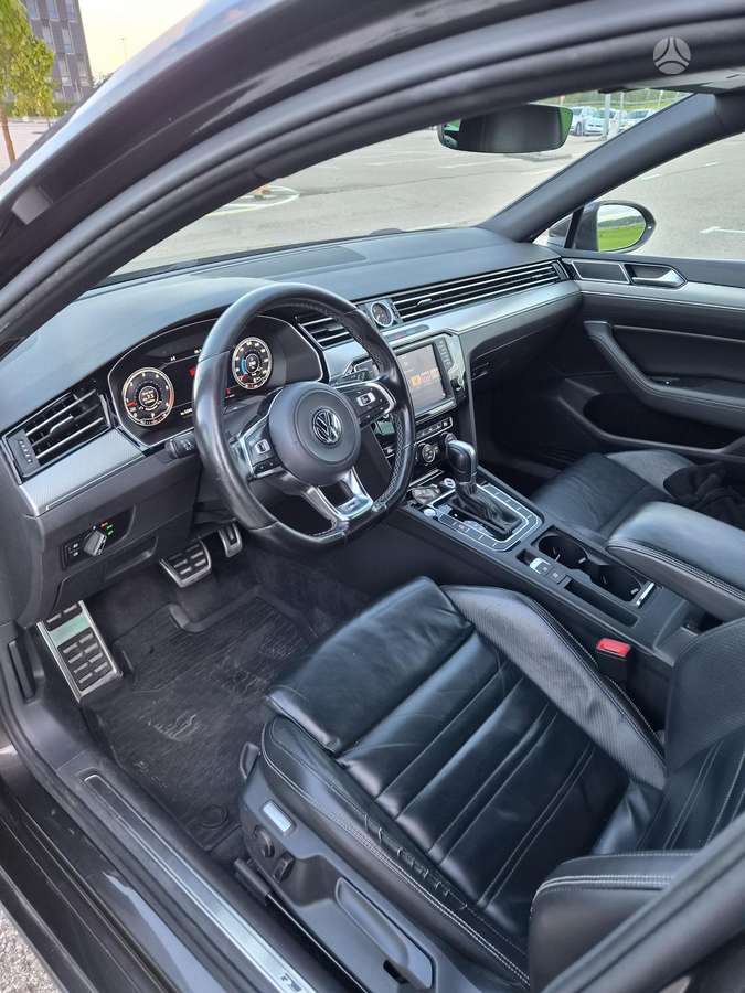 Volkswagen Passat - 6