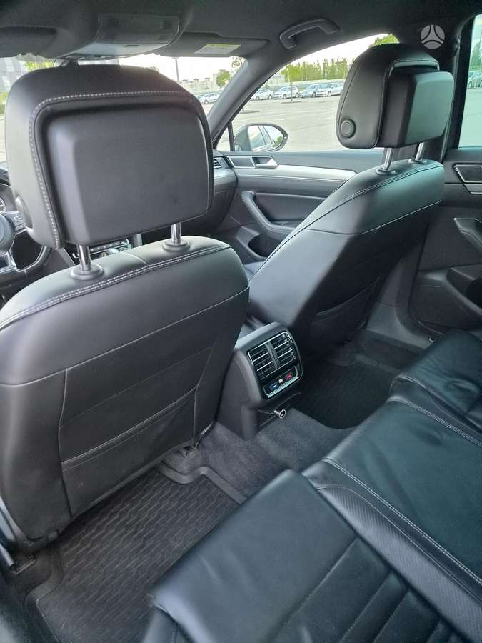 Volkswagen Passat - 9