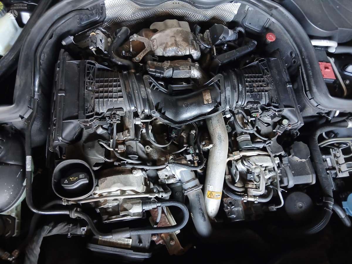 Mercedes-Benz E klasė, 642.836, детали двигателя