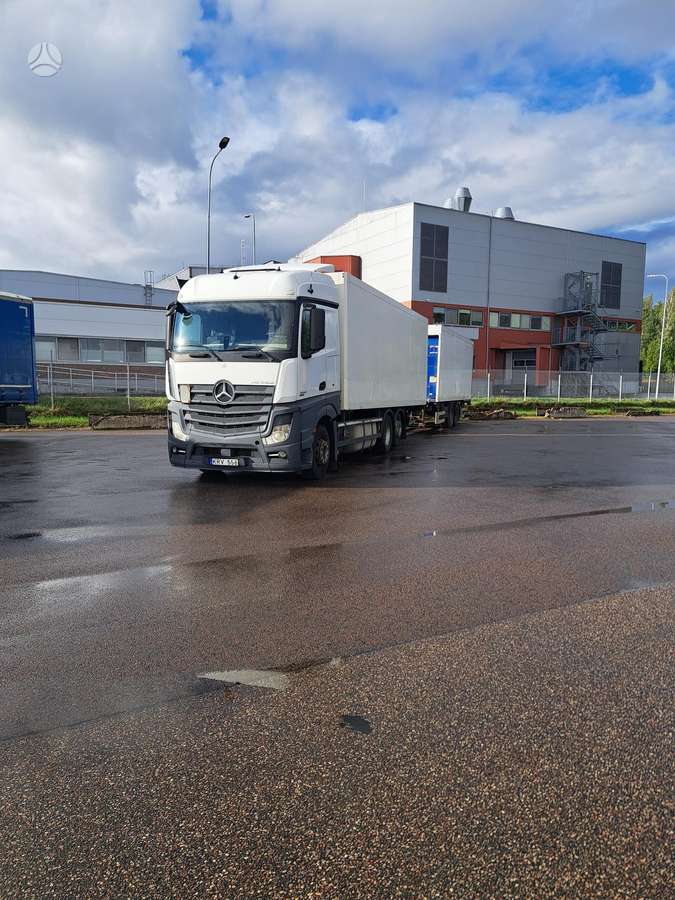 Mercedes-Benz Actros, isothermal trucks